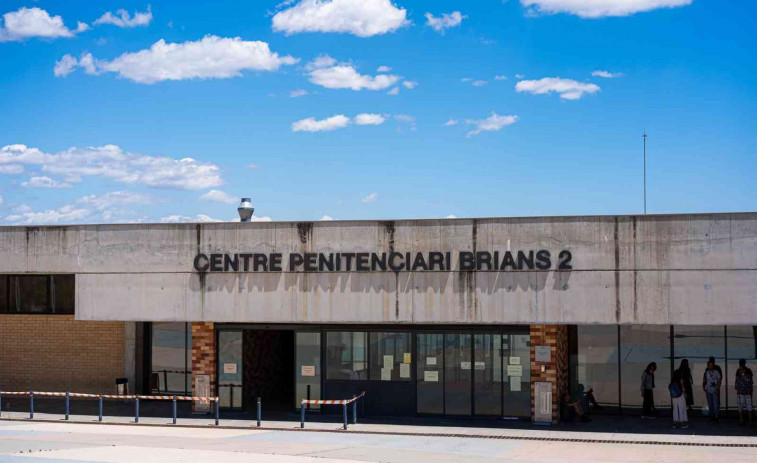 La prisión de Brians 2 repartirá papel de plata a los internos para inhalar droga sin riesgos