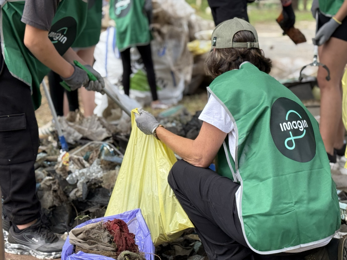 EuropaPress 6776927 imagin caixabank impulsa proyecto recoger 250000 kilos residuos rios