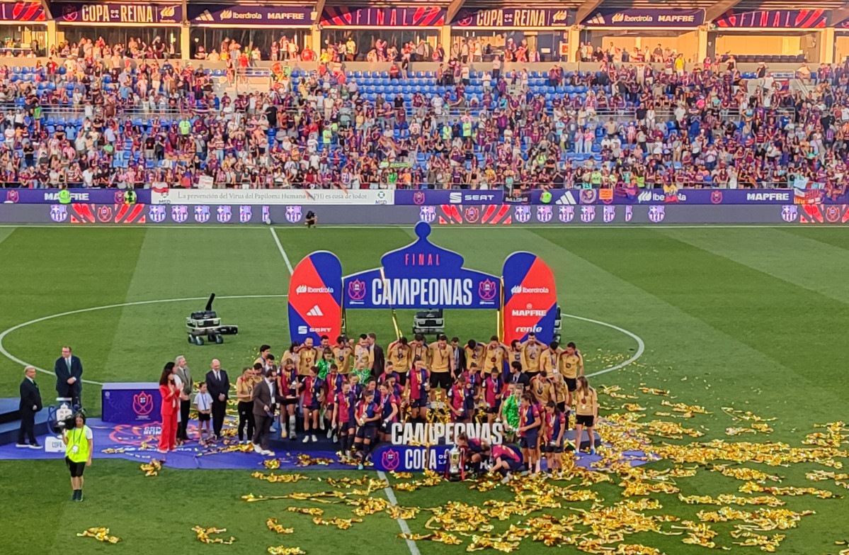 EuropaPress 6781827 celebracion barca femeni campeonas copa reina 2025 disputada alcoraz huesca