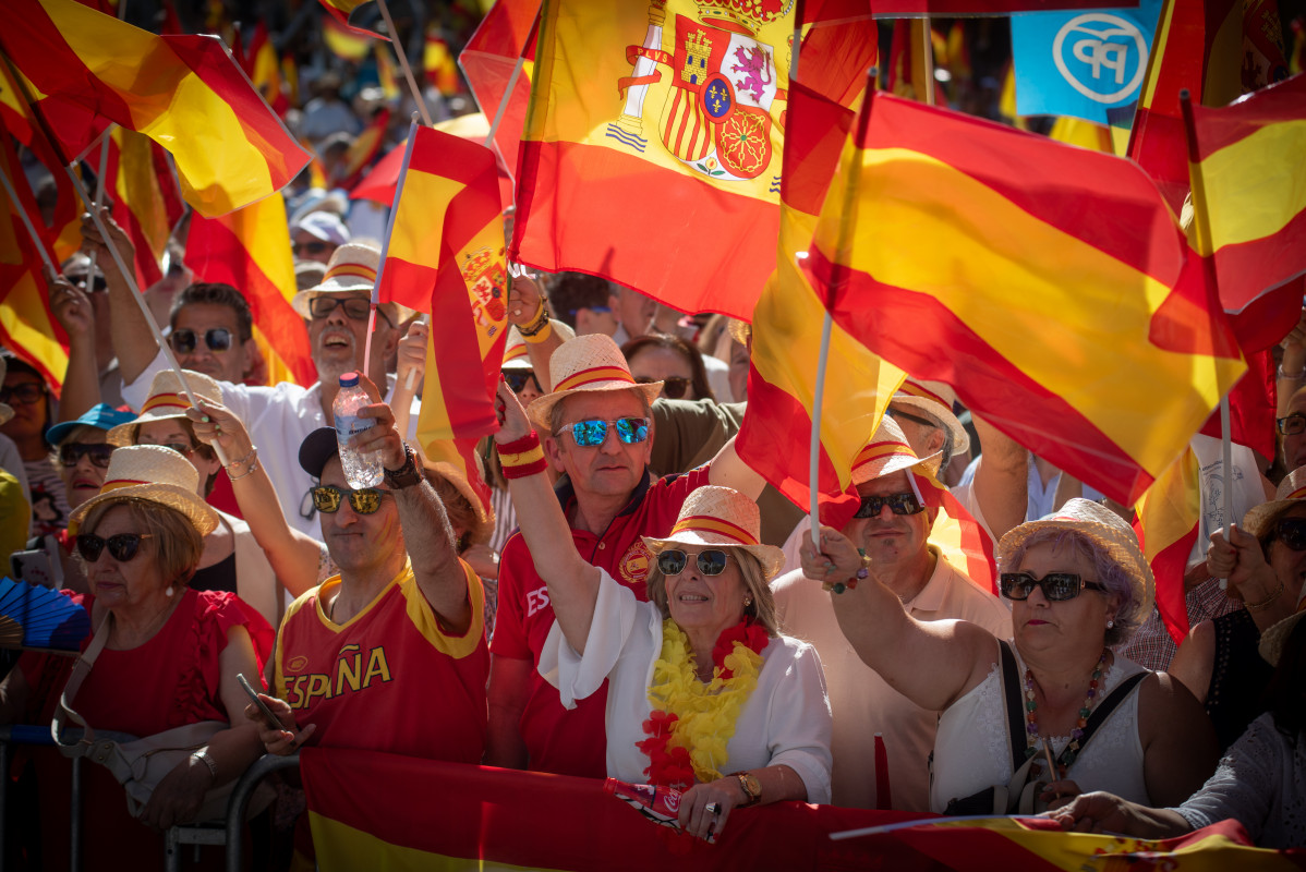 EuropaPress 6783850 varias personas concentracion pp lema mafia democracia plaza espana madrid