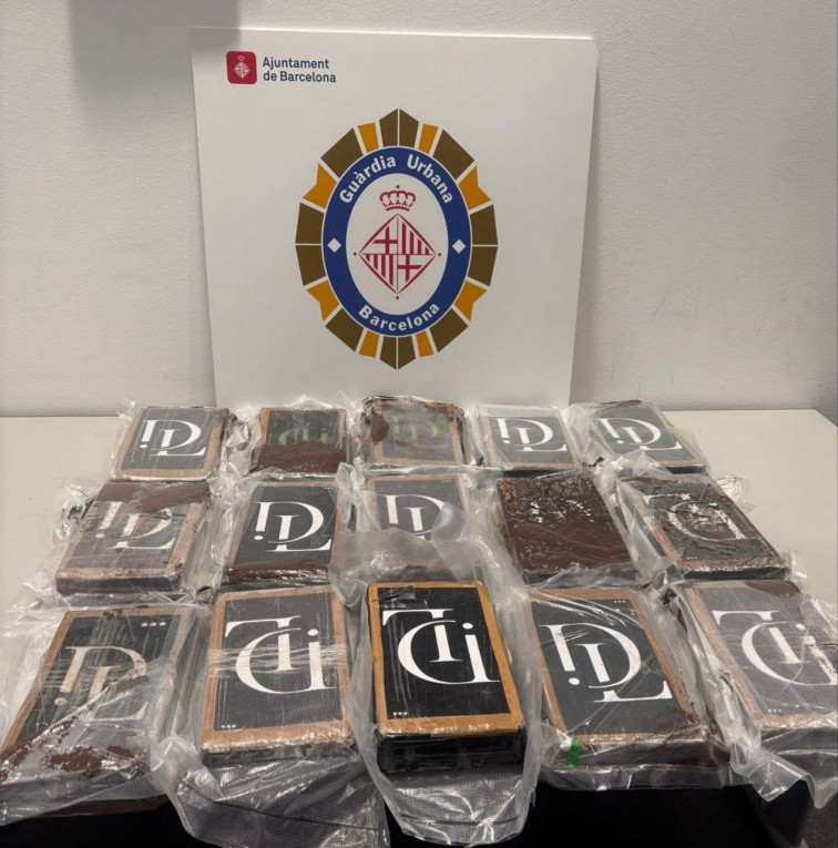 ¡17 kilos de cocaína en bolsas de súper! Caen tres narcos en plena Rambla