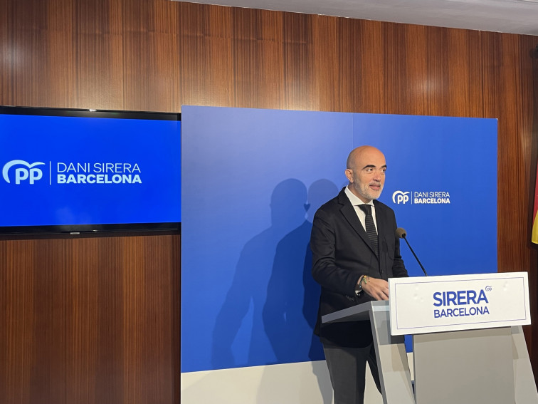 Explota la crisis del motor en Barcelona: Sirera acusa a Collboni y ofrece 4.000 € por coche eléctrico