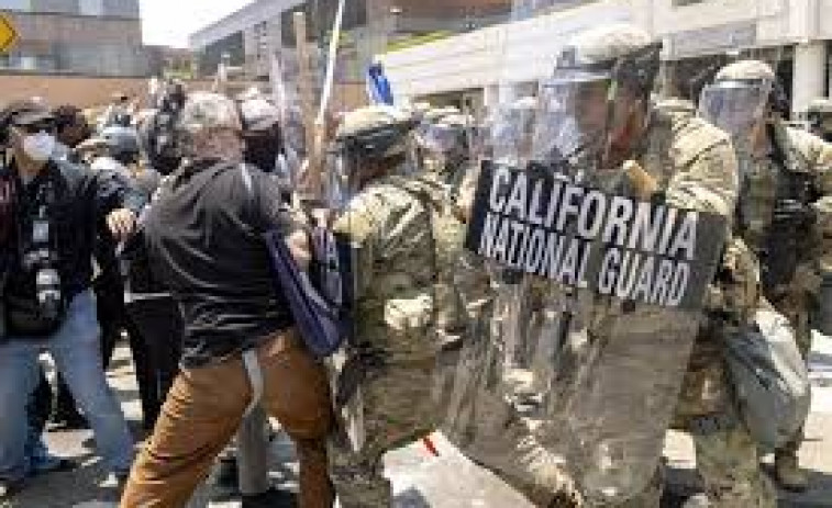 Trump continua tensando la cuerda en California: 2000 militares nuevos de la Guardia Nacional
