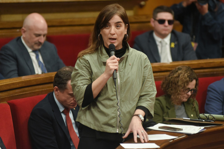 La consellera Núria Montserrat lamenta las quejas por las PAU y se compromete a escuchar a los alumnos