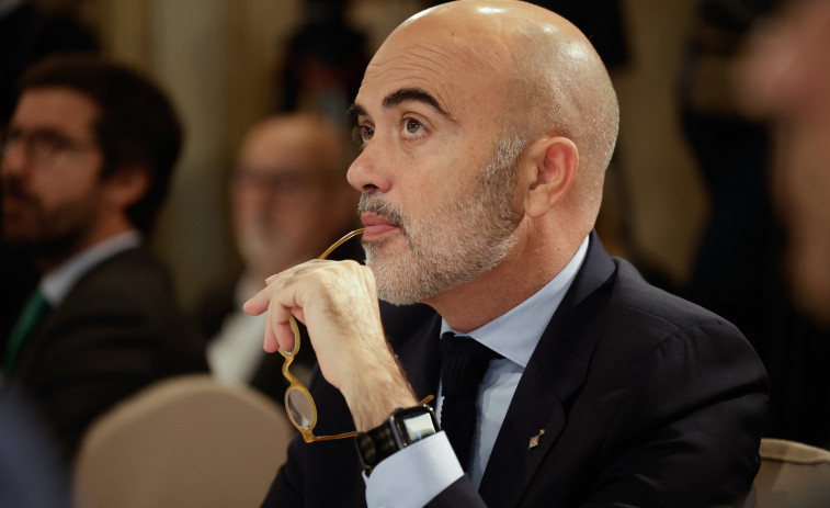 Daniel Sirera urge a Collboni a poner fin a la circulación de bicicletas en sentido contrario