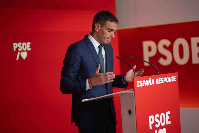 Sánchez anuncia que se queda y pone el foco en el PP: 