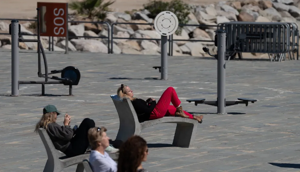 Calor sin tregua en Barcelona: el verano se adelanta en la Ciudad Condal