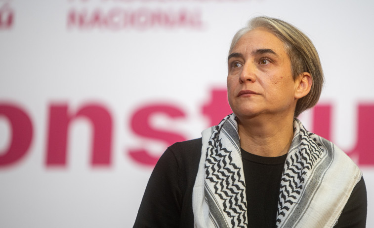 Ada Colau pide a Sumar que estudie abandonar el gobierno de Pedro Sánchez