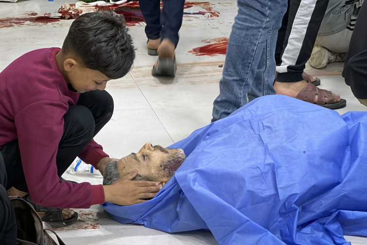 Israel mata a 73 palestinos que hacían cola para recoger comida en Gaza