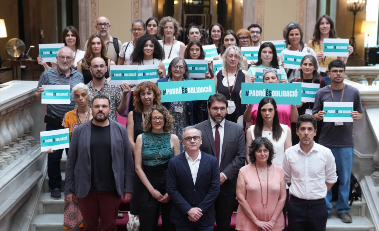 Catalunya sella un pacto histórico y polémico para el 