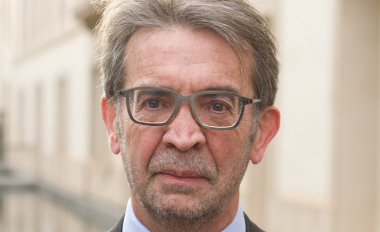 El oncólogo Rafael Rosell, al frente del área de cáncer de pulmón del Centro Médico Teknon