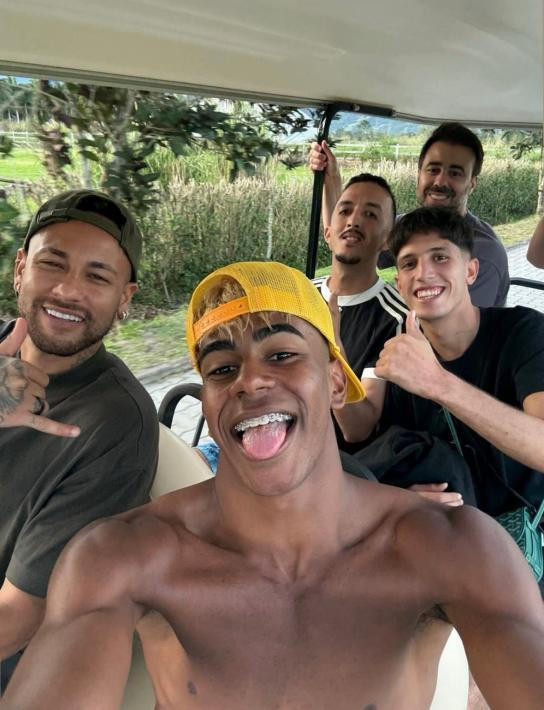 Lamine Yamal de vacaciones en Brasil con Neymar