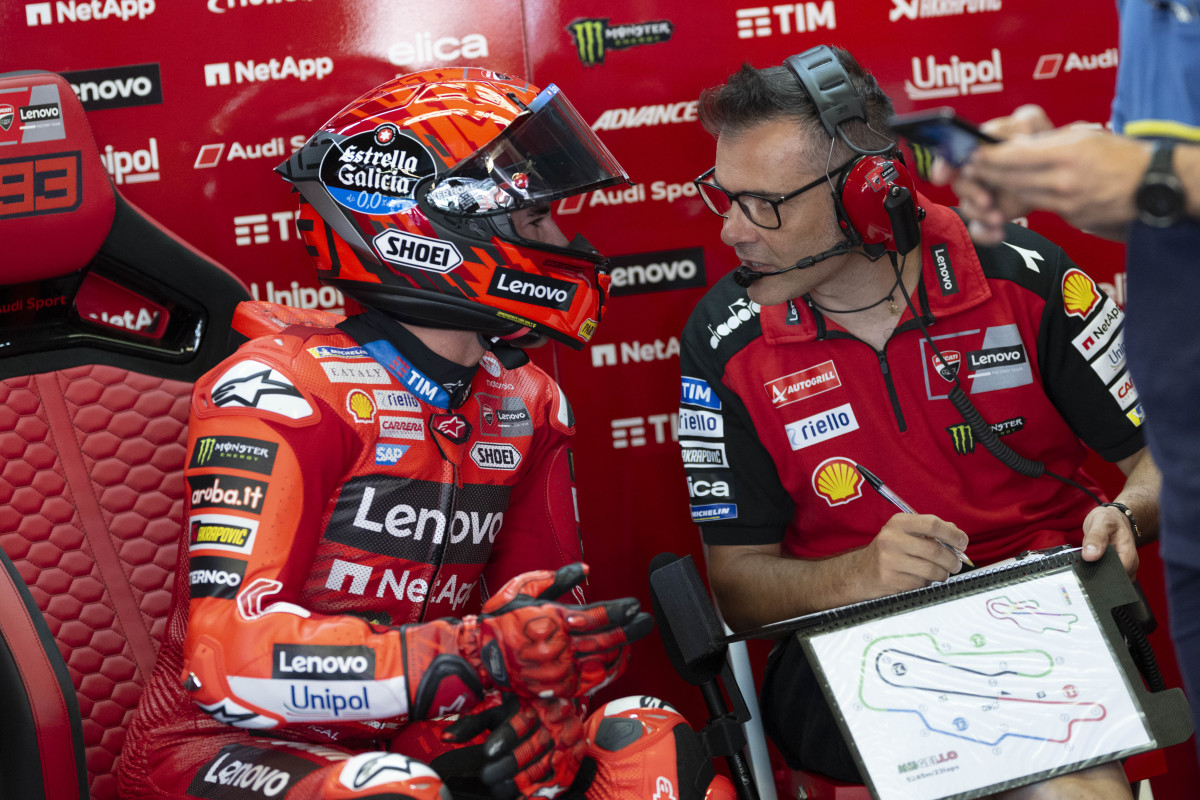 EuropaPress 6814238 marquez marc spa ducati lenovo team ducati desmosedici gp25 portrait during