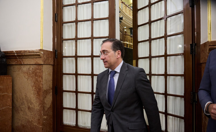 España pide a sus ciudadanos, no viajar a Venezuela salvo que sea 