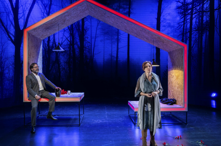 “Clavells”: una comedia sobre los efectos de 25 de abril portugués en la vida de tres amigos (Goya)