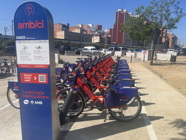 El AMB anuncia en Hospitalet que AMBici será un 50% más barato