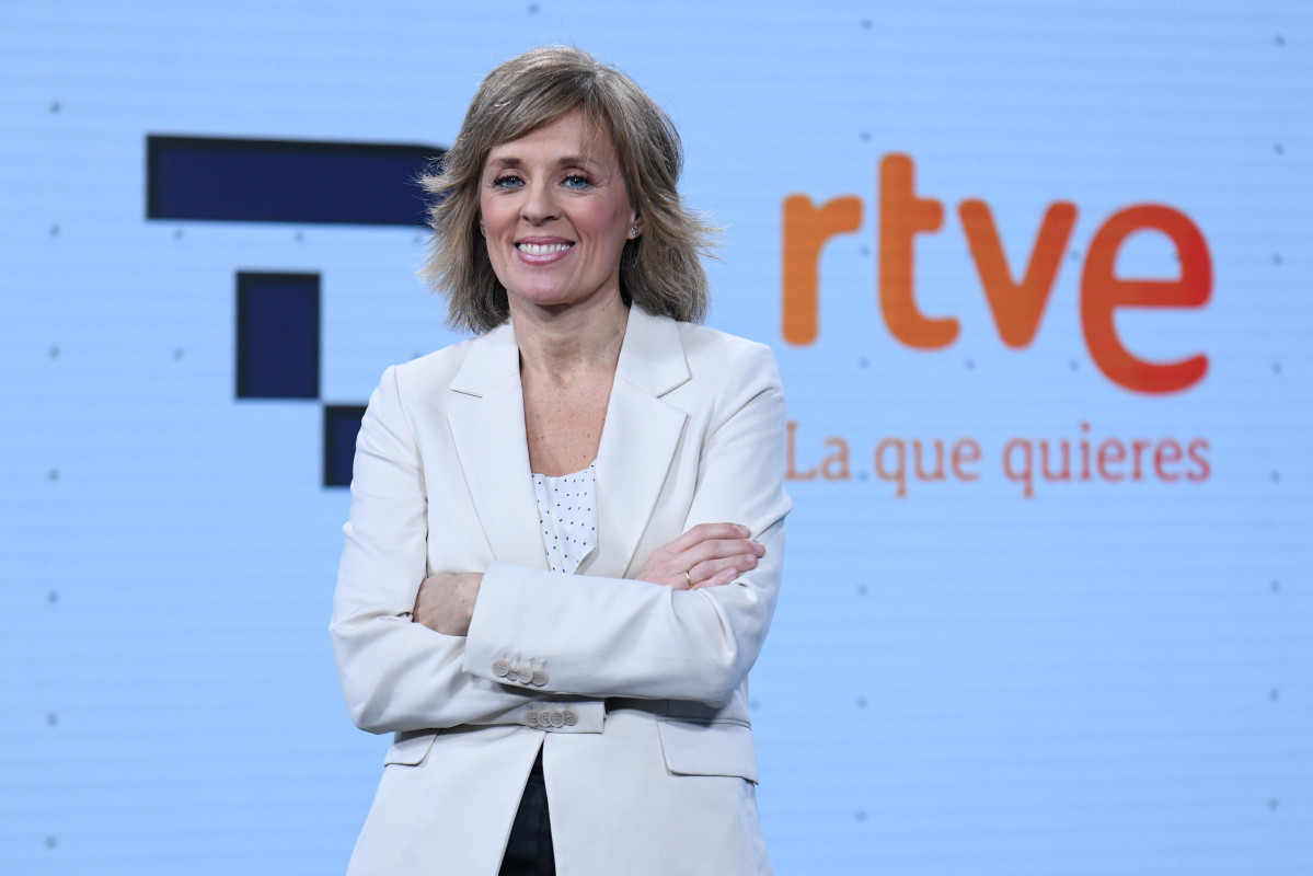 EuropaPress 5648250 nueva presentadora segunda edicion telediario tve marta carazo posa