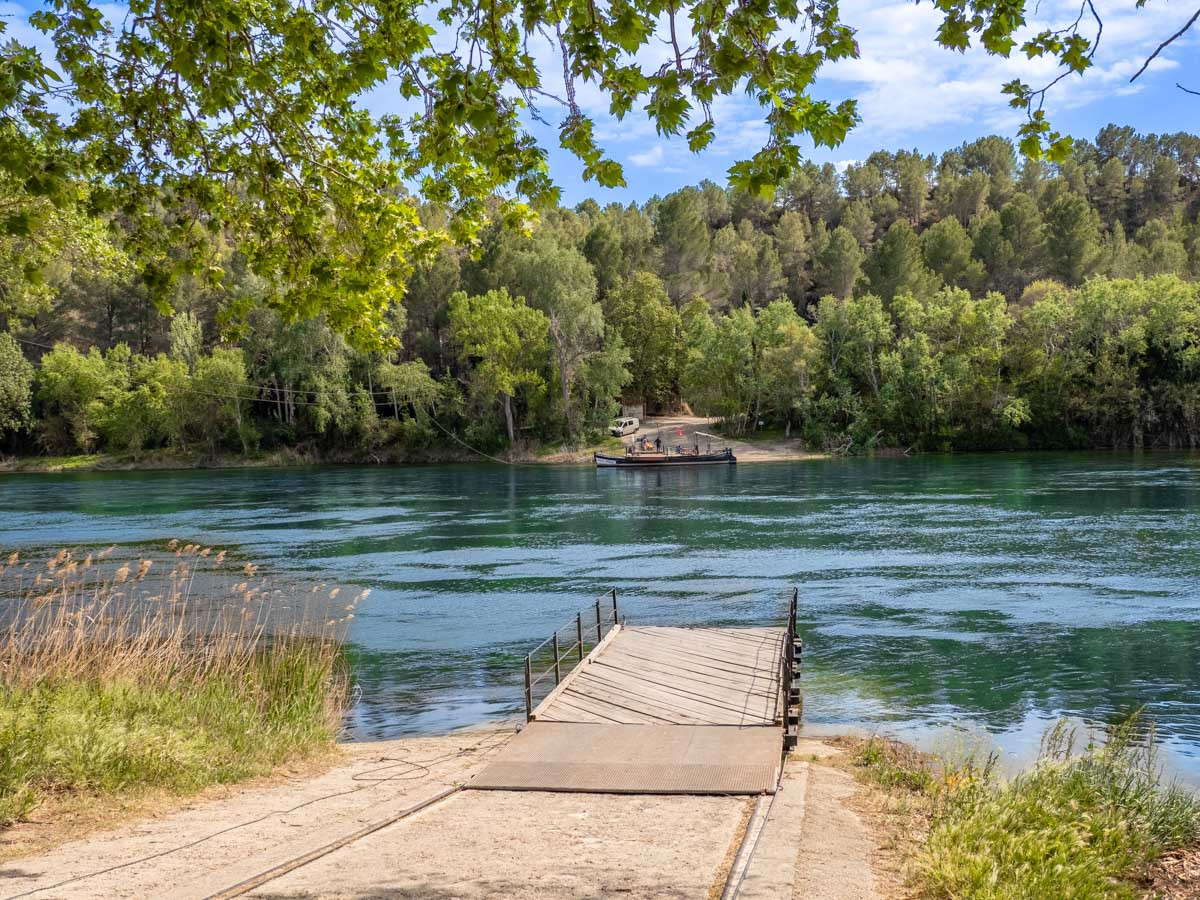Barca miravet
