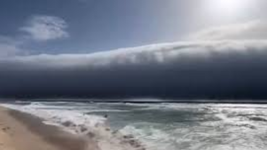 Tsunami nubes