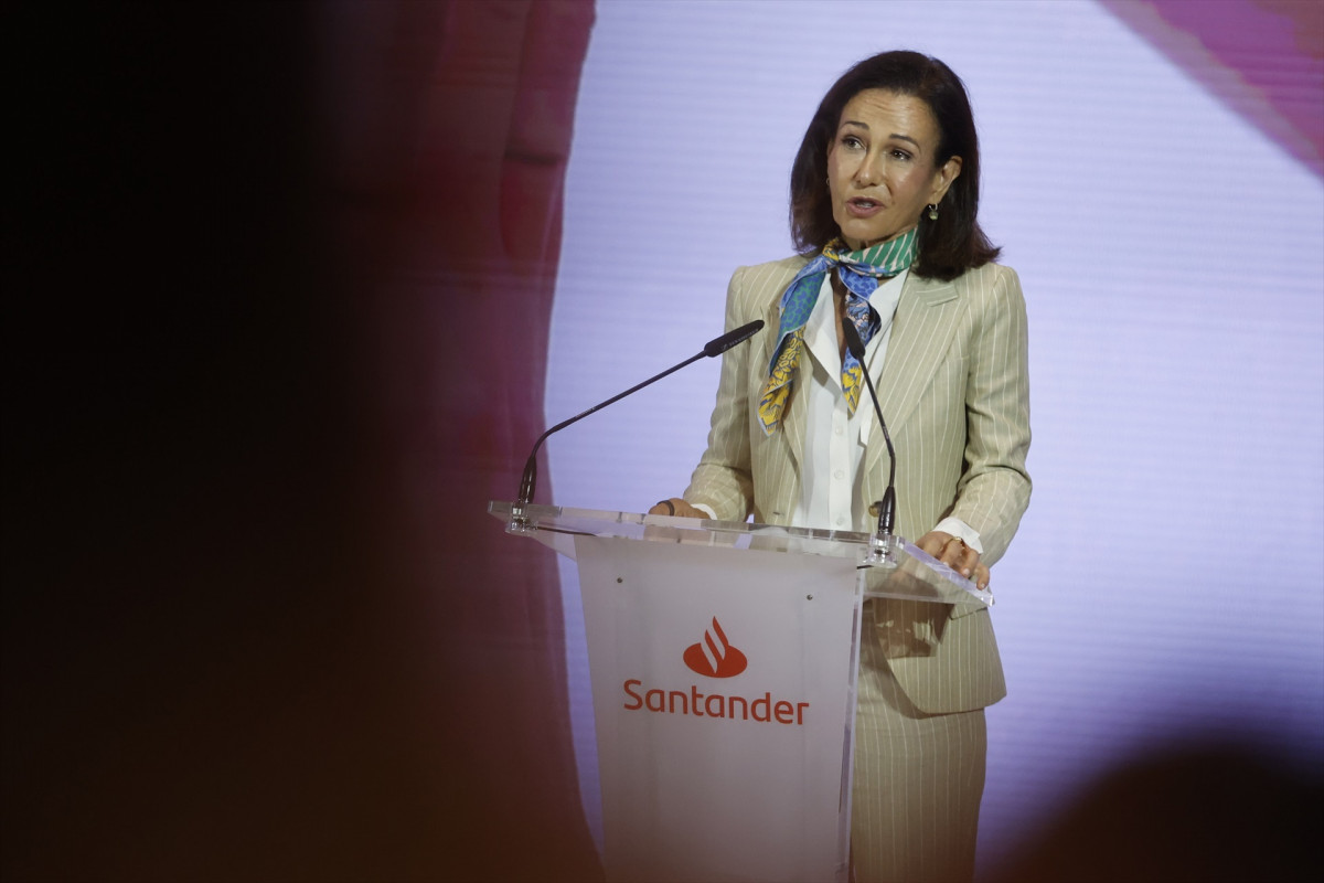 EuropaPress 6786302 ana botin clausura xvii convocatoria euros nomina 09 junio 2025 madrid