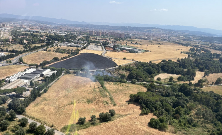 Cien personas confinadas en el Club deportivo Egara de Terrassa por un incendio