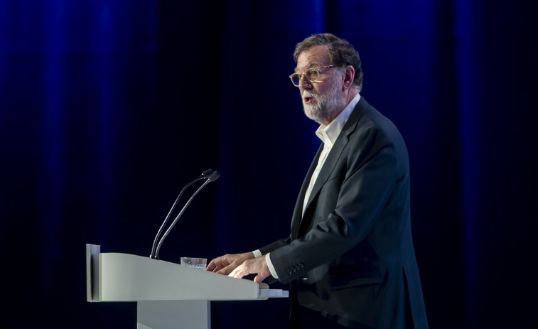 Rajoy asegura que Sánchez está 