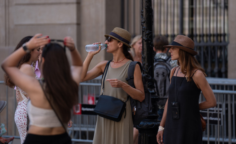 La población catalana enfrenta las consecuencias de la ola de calor