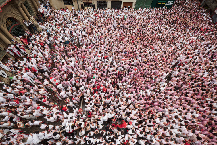 Pistoletazo de salida a los Sanfermines con un mensaje de apoyo a Palestina