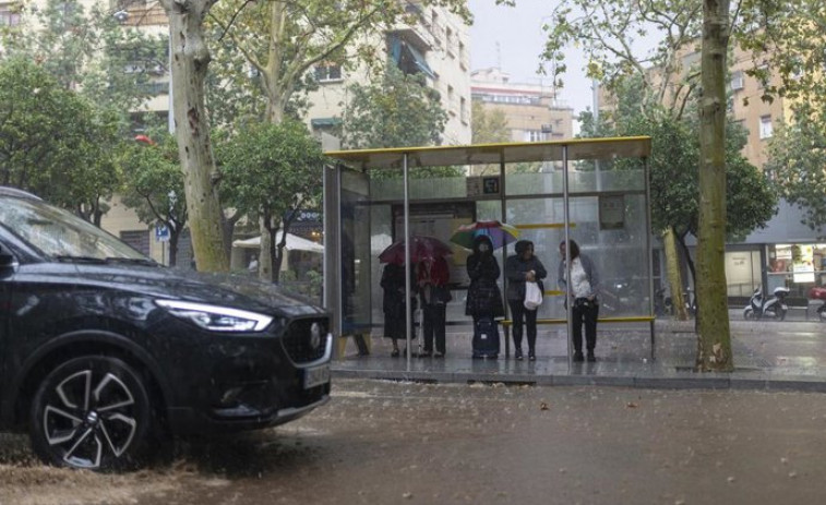 Barcelona activa la alerta amarilla por lluvias intensas: se espera un chaparrón tras días de calor asfixiante