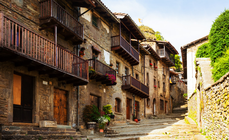 ¿Conoces los pueblos más bonitos de Catalunya? Prepárate para descubrir el encanto inigualable de cada provincia