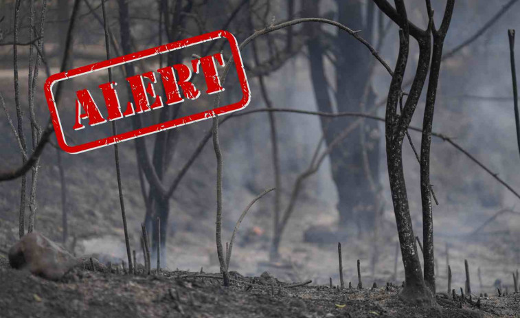 Estallan bombas durante el gran incendio en Paüls: los vecinos de Tortosa reportan explosiones