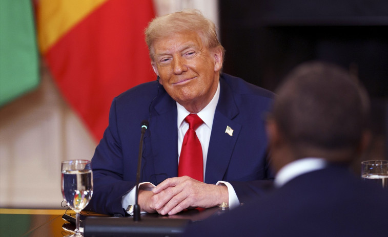 Trump pregunta al presidente de Liberia dónde ha aprendido inglés, la lengua oficial de su país
