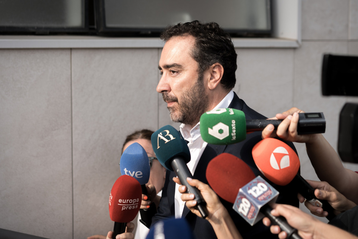El empresario Víctor de Aldama llega a declarar como testigo y expresidente del Zamora Club de Fútbol por el ascenso del Andorra ante la juez de Majadahonda, a 18 de junio de 2025, en Madrid (Españ
