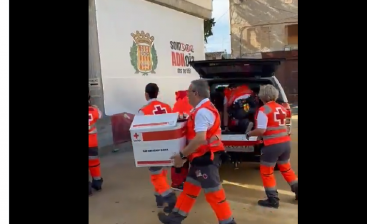 Cruz Roja Catalunya está distribuyendo mantas a 200 personas refugiadas en Sant Sadurní d'Anoia y 100 en Igualada
