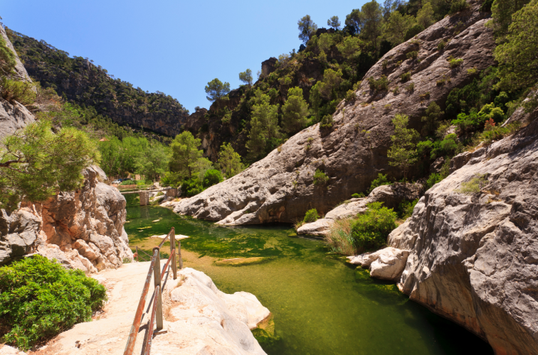 El balneario natural que se esconde en Catalunya donde se unen la historia y las aguas termales