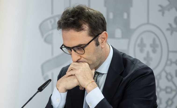Bruselas expedienta a España por las normas que han frenado la la OPA de BBVA a Sabadell