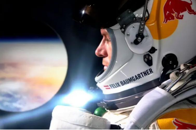 Fallece Felix Baumgartner, el hombre que rompió la barrera del sonido, tras un accidente de parapente en Italia