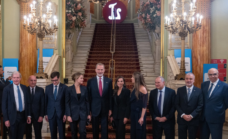 Los Reyes y la Princesa Leonor llegan al Liceu de Barcelona para los Premios Princesa de Girona