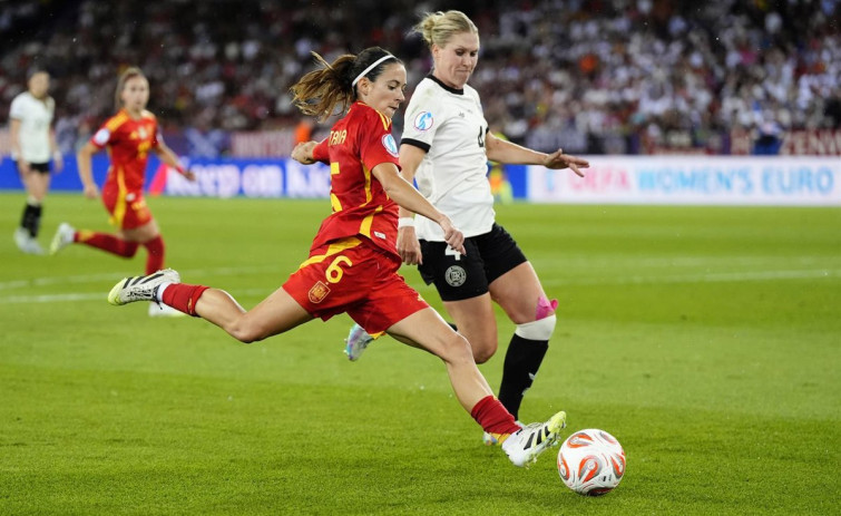 Aitana Bonmatí y Cata Coll salvan a España y la meten en su primera final de Eurocopa