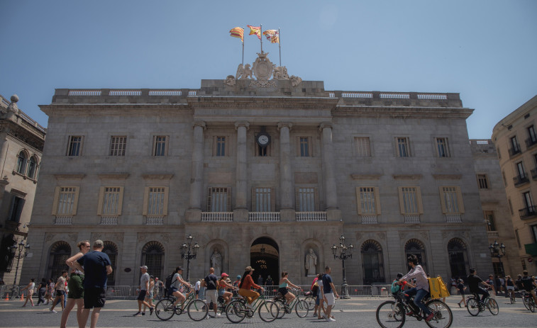 Junts, BComú, ERC y PP piden un pleno extraordinario por las plazas de guarderías de Barcelona