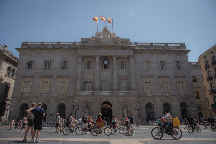 Junts, BComú, ERC y PP piden un pleno extraordinario por las plazas de guarderías de Barcelona