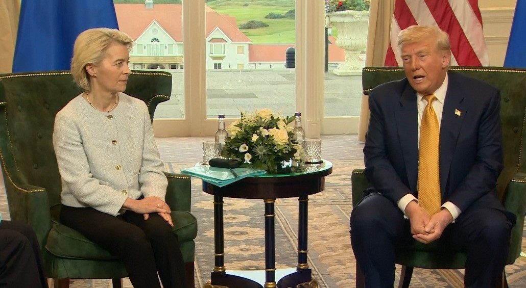 Ursula von der Leyen i Donald Trump en Turnberry (Escòcia)