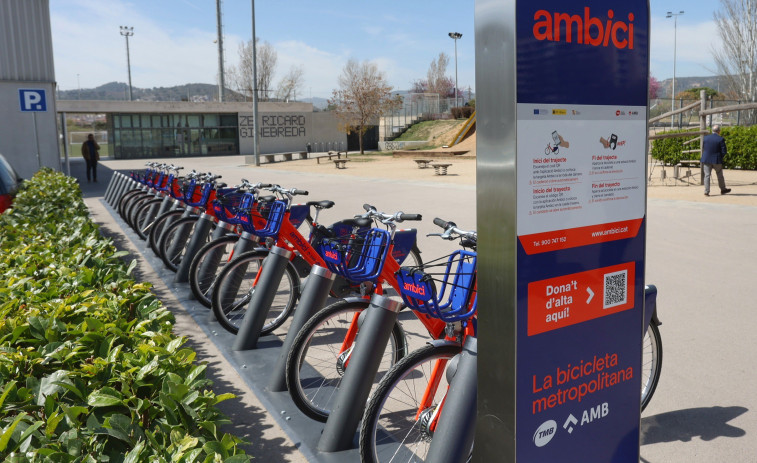 El servicio de bicicleta pública AMBici amplía su horario nocturno hasta las 2 de la madrugada