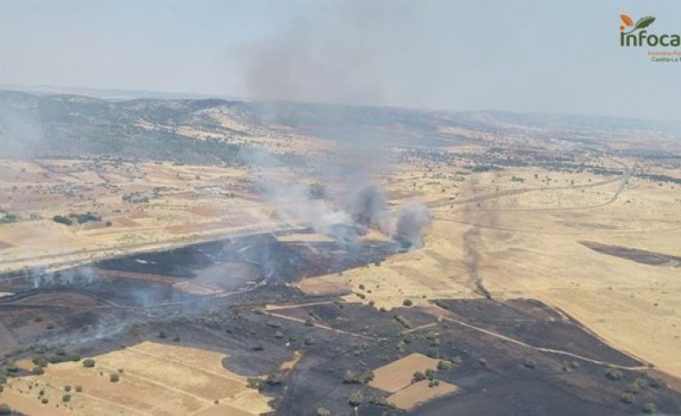 Un incendio en Ciudad Real corta la línea AVE Madrid-Andalucía