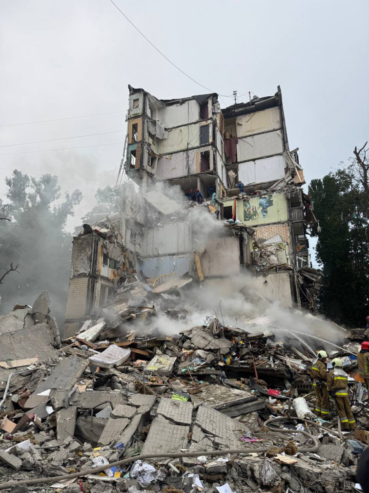 Ataque ruso mortal en Kyiv deja seis muertos y más de cincuenta heridos