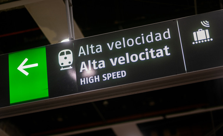 Renfe ofrece 101.000 plazas con origen o destino en Catalunya por la operación salida