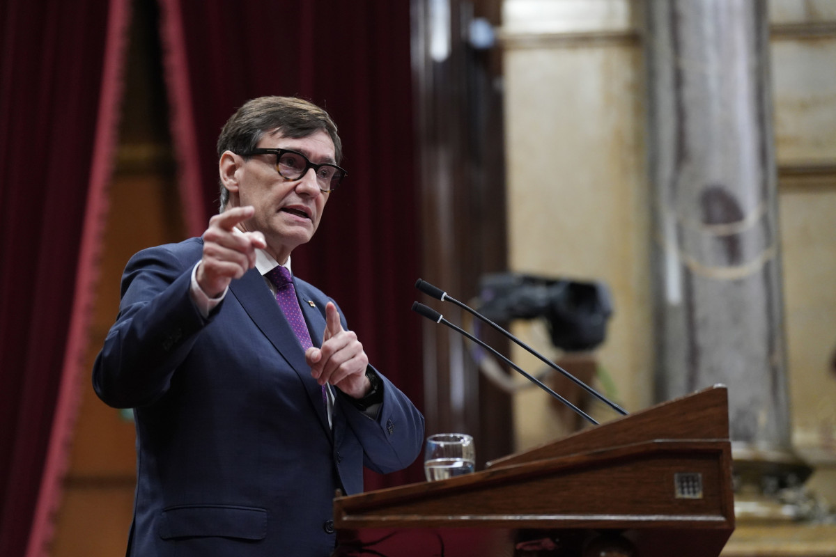 El president de la Generalitat durante una sesión plenaria del Parlament en julio