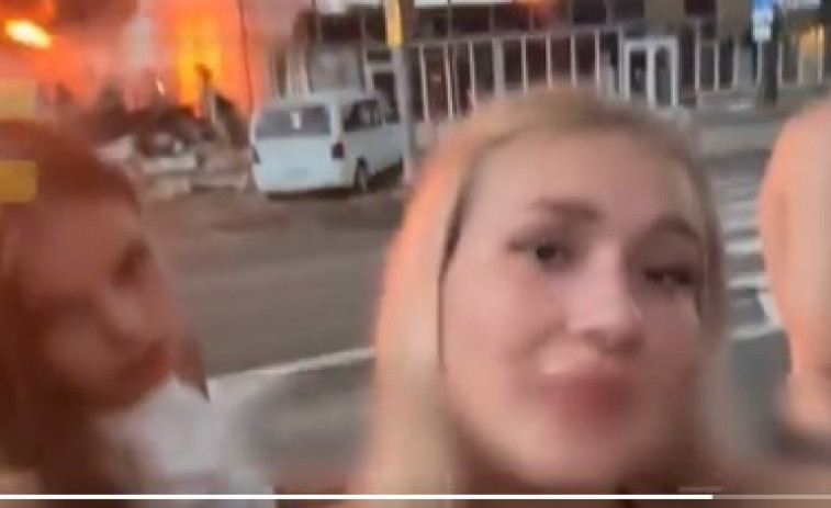 El vídeo viral que les salió caro: arrestan a blogueros por cantar y bailar junto a una base petrolera en llamas