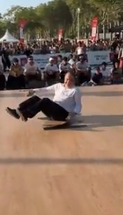 Un video de baile de un alcalde  español rompe todos los récords y deja atrás a los bailarines famosos