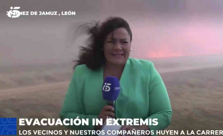 VÍDEO | Reporteras de Telecinco y Antena 3 huyen de los incendios mientras realizaban directos